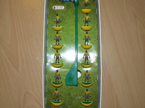 Rwanda retro subbuteo - retro, top